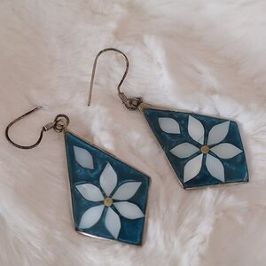 Alpaca Mexico Inlay Mother Of Pearl Floral Design Vintage Dangle Post Earrings